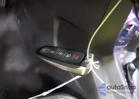 2014 Ford Focus Titanium from USA, damaged, VIN 1FADP3N23EL420520